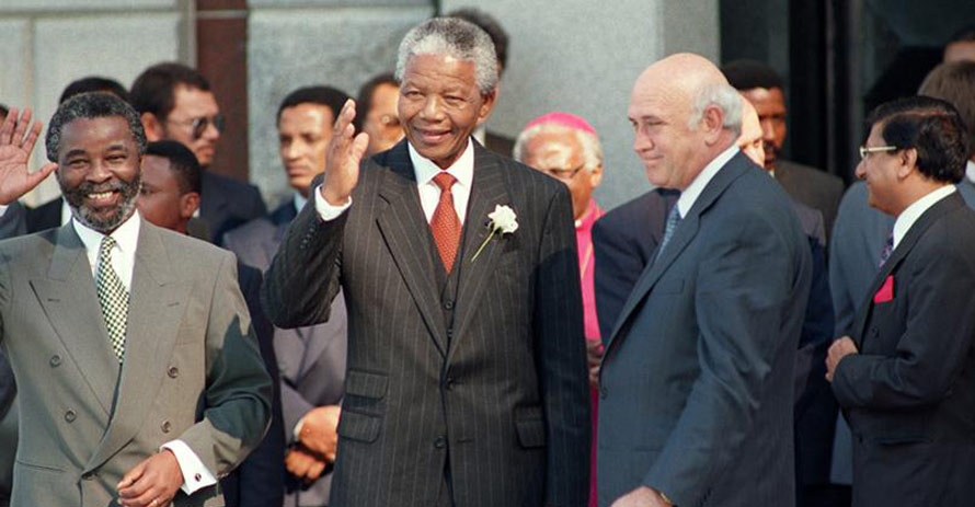 【生平简介】纳尔逊·罗利赫拉赫拉·曼德拉 【生平简介】纳尔逊·罗利赫拉赫拉·曼德拉