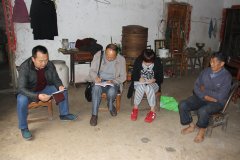 �����ؾ�ҵ����ʵ��չ��׼��ƶ�뻧��������